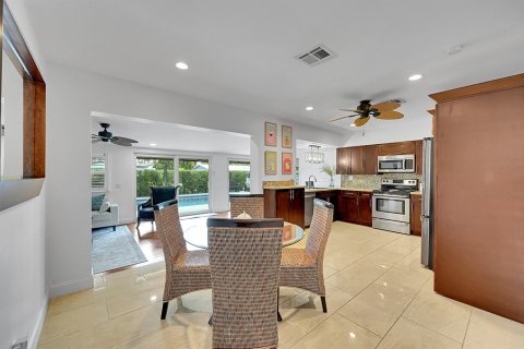 Villa ou maison à vendre à Pompano Beach, Floride: 4 chambres, 171.31 m2 № 2185349 - photo 10