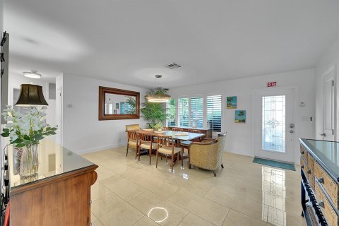 Villa ou maison à vendre à Pompano Beach, Floride: 4 chambres, 171.31 m2 № 2185349 - photo 13