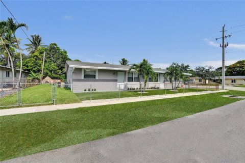 Villa ou maison à louer à Sunrise, Floride: 3 chambres, 100.33 m2 № 2260442 - photo 17