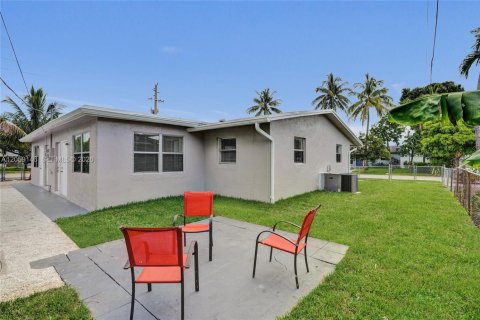 Villa ou maison à louer à Sunrise, Floride: 3 chambres, 100.33 m2 № 2260442 - photo 18