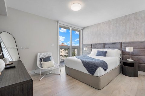 Condo in Bay Harbor Islands, Florida, 3 bedrooms № 1971168 - photo 30