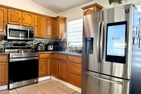 Купить виллу или дом в Майами, Флорида 3 спальни, 97.55м2, № 1984206 - фото 5