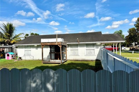 Купить виллу или дом в Майами, Флорида 3 спальни, 97.55м2, № 1984206 - фото 4