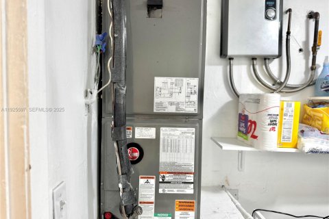 Купить виллу или дом в Майами, Флорида 3 спальни, 97.55м2, № 1984206 - фото 23