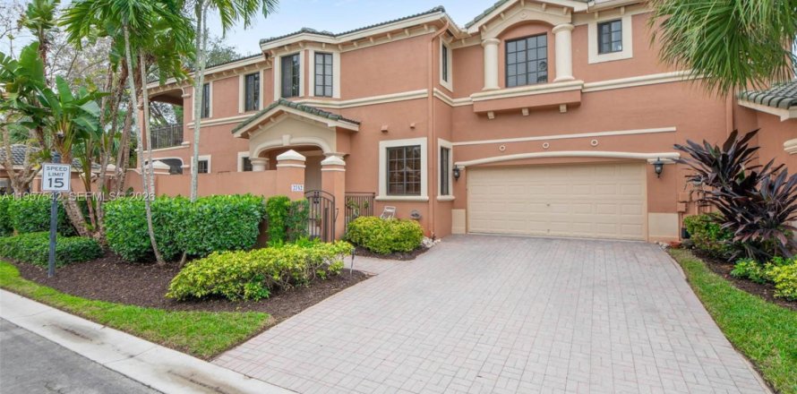 Condo in Weston, Florida, 3 bedrooms  № 2011607