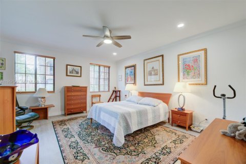 Condo in Weston, Florida, 3 bedrooms  № 2011607 - photo 23