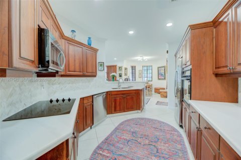 Condo in Weston, Florida, 3 bedrooms  № 2011607 - photo 18