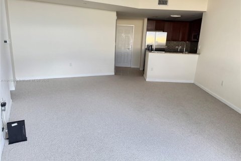 Condo in Aventura, Florida, 1 bedroom  № 1970642 - photo 6
