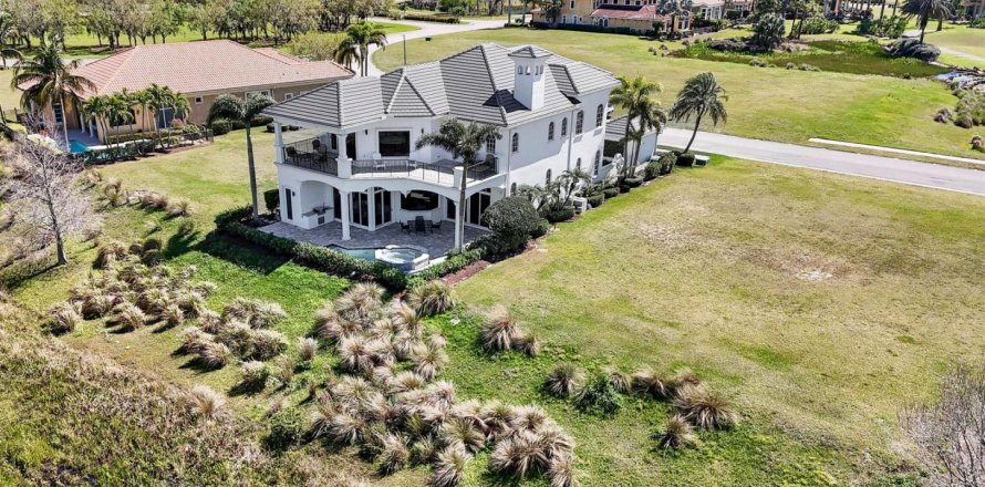 Casa en Port St. Lucie, Florida 4 dormitorios, 414.07 m2 № 2276799