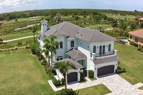 Casa en venta en Port St. Lucie, Florida, 4 dormitorios, 414.07 m2 № 2276799 - foto 3