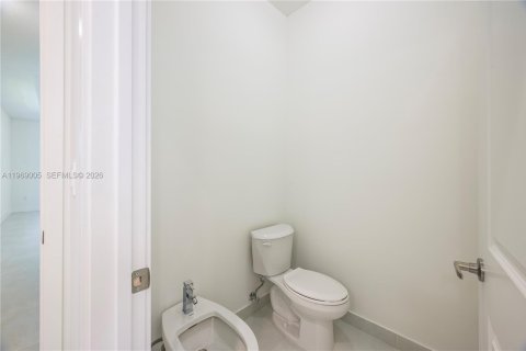 Снять в аренду виллу или дом в Хомстед, Флорида 5 спален, 253.72м2, № 2031415 - фото 23