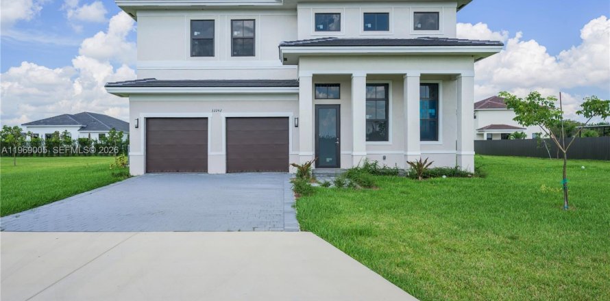 Дом в Хомстед, Флорида 5 спален, 253.72м2 № 2031415