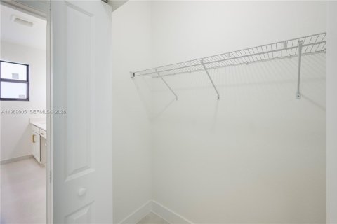 Снять в аренду виллу или дом в Хомстед, Флорида 5 спален, 253.72м2, № 2031415 - фото 28