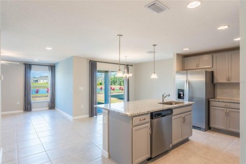 House in DeLand, Florida 4 bedrooms, 148.46 sq.m. № 1529102 - photo 3