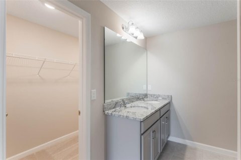 House in DeLand, Florida 4 bedrooms, 148.46 sq.m. № 1529102 - photo 11