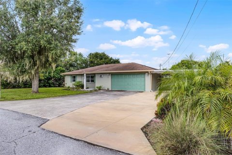 House in Lake Wales, Florida 3 bedrooms, 159.79 sq.m. № 1917235 - photo 30