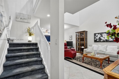 Townhouse in Pompano Beach, Florida 3 bedrooms, 174.84 sq.m. № 2041002 - photo 9