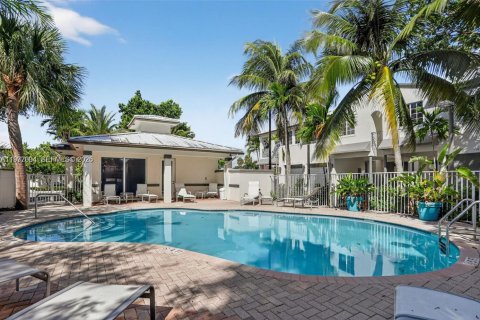 Townhouse in Pompano Beach, Florida 3 bedrooms, 174.84 sq.m. № 2041002 - photo 22