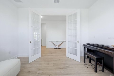 Casa en venta en Sarasota, Florida, 2 dormitorios, 171.22 m2 № 2383652 - foto 27