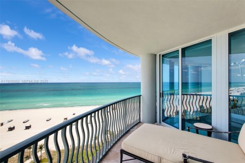 Condominio en venta en Miami Beach, Florida, 3 dormitorios, 215.53 m2 № 1993238 - foto 17