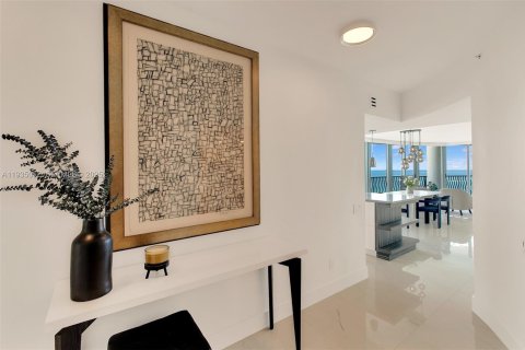 Condominio en venta en Miami Beach, Florida, 3 dormitorios, 215.53 m2 № 1993238 - foto 29
