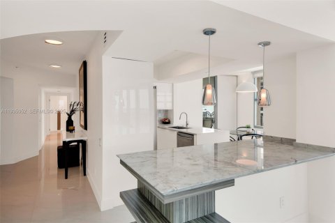 Condominio en venta en Miami Beach, Florida, 3 dormitorios, 215.53 m2 № 1993238 - foto 18