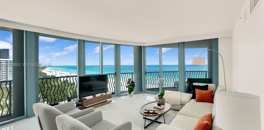 Condominio en Miami Beach, Florida, 3 dormitorios № 1993238