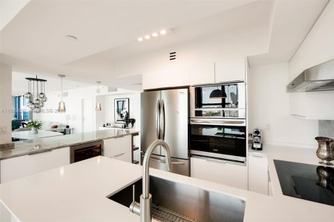 Condominio en venta en Miami Beach, Florida, 3 dormitorios, 215.53 m2 № 1993238 - foto 20