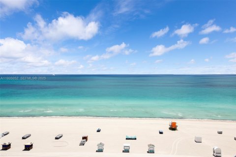 Condominio en venta en Miami Beach, Florida, 3 dormitorios, 215.53 m2 № 1993238 - foto 6