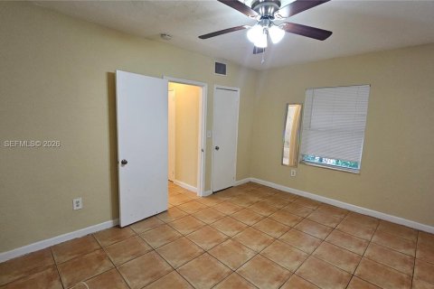 Appartement à louer à Hollywood, Floride: 1 chambre, 71.53 m2 № 2009475 - photo 6
