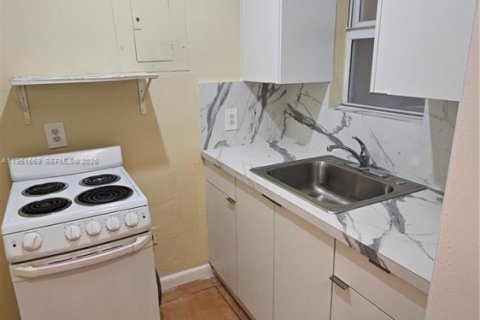 Appartement à louer à Hollywood, Floride: 1 chambre, 71.53 m2 № 2009475 - photo 9