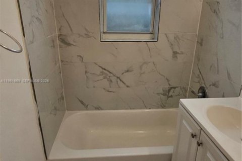 Appartement à louer à Hollywood, Floride: 1 chambre, 71.53 m2 № 2009475 - photo 8