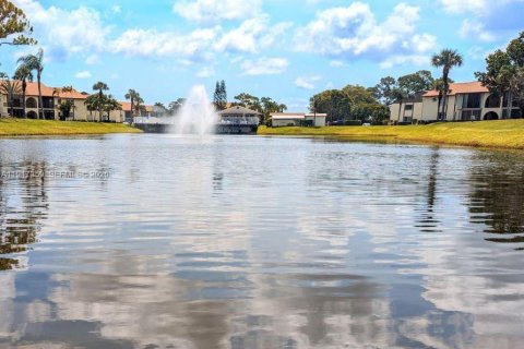 Снять в аренду кондоминиум в Палм-Бич, Флорида 2 спальни, 86.86м2, № 2005366 - фото 2