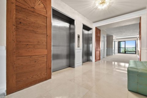 Condo in Jupiter, Florida, 2 bedrooms № 2081658 - photo 11