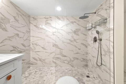 Condo in Jupiter, Florida, 2 bedrooms № 2081658 - photo 29
