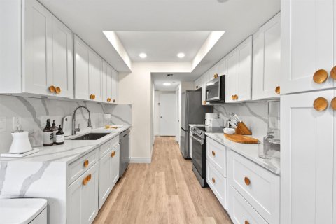 Condo in Jupiter, Florida, 2 bedrooms № 2081658 - photo 21