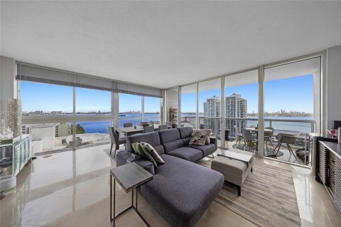 Condo in North Bay Village, Florida, 3 bedrooms  № 2010471 - photo 5