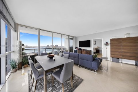 Condo in North Bay Village, Florida, 3 bedrooms  № 2010471 - photo 6