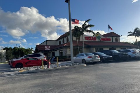 Touwnhouse à vendre à Miami, Floride: 4 chambres, 171.4 m2 № 2397454 - photo 27