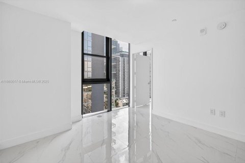 Снять в аренду кондоминиум в Майами, Флорида 4 спальни, 234.11м2, № 1979597 - фото 15