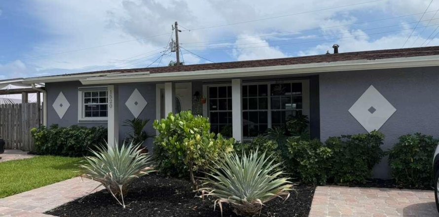 Villa ou maison à Pompano Beach, Floride 3 chambres, 116.5 m2 № 2268012