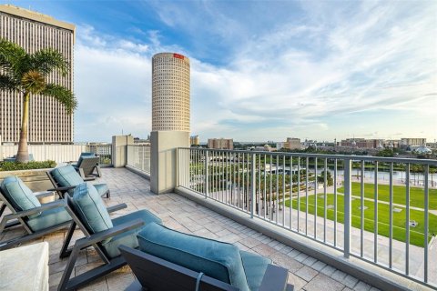 Condo in Tampa, Florida, 1 bedroom  № 1845246 - photo 24