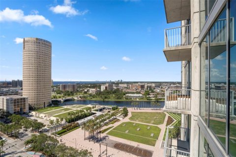 Condo in Tampa, Florida, 1 bedroom  № 1845246 - photo 19