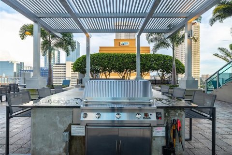 Condo in Tampa, Florida, 1 bedroom  № 1845246 - photo 26