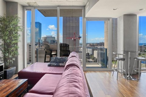 Condo in Tampa, Florida, 1 bedroom  № 1845246 - photo 3