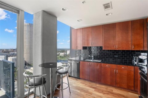 Condo in Tampa, Florida, 1 bedroom  № 1845246 - photo 7