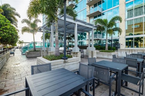 Condo in Tampa, Florida, 1 bedroom  № 1845246 - photo 27