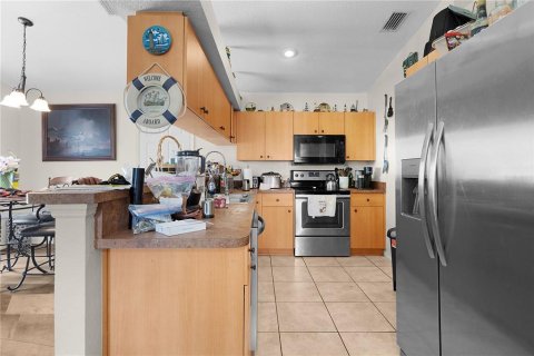 House in Lake Panasoffkee, Florida 3 bedrooms, 106.56 sq.m. № 1778985 - photo 23