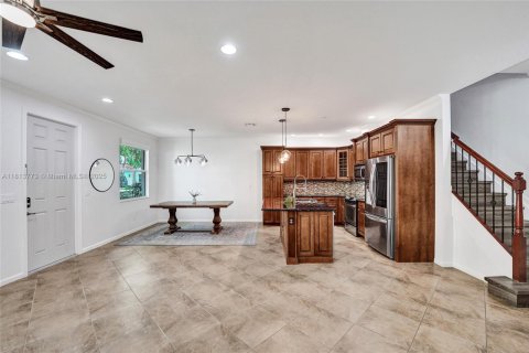 Townhouse in Cooper City, Florida 3 bedrooms, 164.44 sq.m. № 1768942 - photo 14