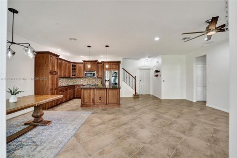 Townhouse in Cooper City, Florida 3 bedrooms, 164.44 sq.m. № 1768942 - photo 20